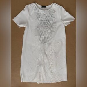 Zara / Sz Med / White Short Sleeve dress